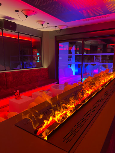 Le Red Square - Lounge Bar - Thumbnail