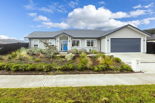 Rachael Ayling Real Estate Agent Upper Hutt - Thumbnail