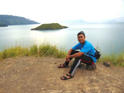 Photos of Pulau Hole