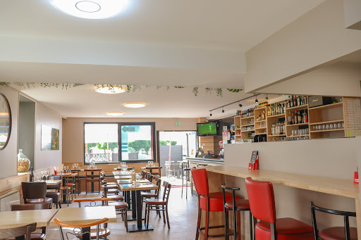 Photo 3 - Burger & Co