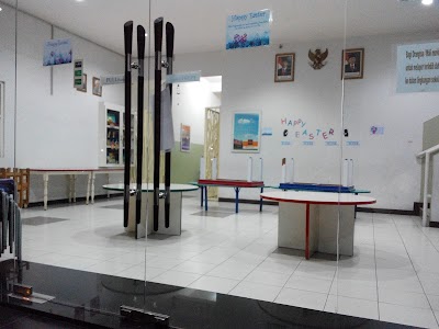 Photos of Godwins School