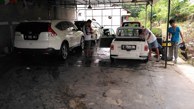 Restu Car Wash, Author: Malaikat Patahhati