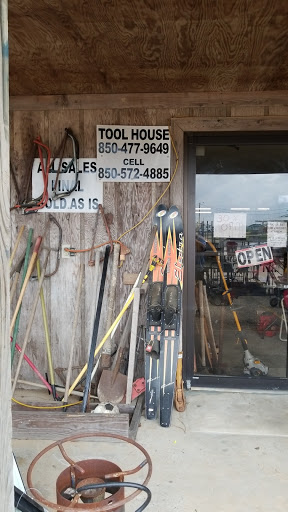 Tool House - Visual