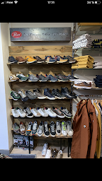 Photo n°16 de Drescode à Paris (Magasin de vêtements pour hommes)