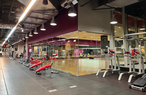 Higher Ground Health Club Logo