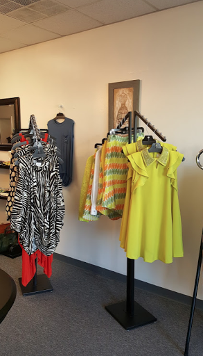 Simply D'Vine Boutique - Thumbnail