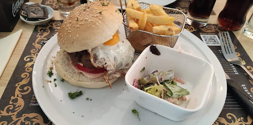 Photo 9 - Black & White Burger Tournai