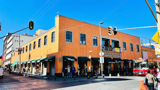 Plaza del Sol Fashion Center