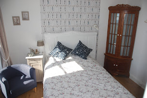 Photo n°16 de Le Monde Bleu à Neuf-Église (Chambre d'hôtes)