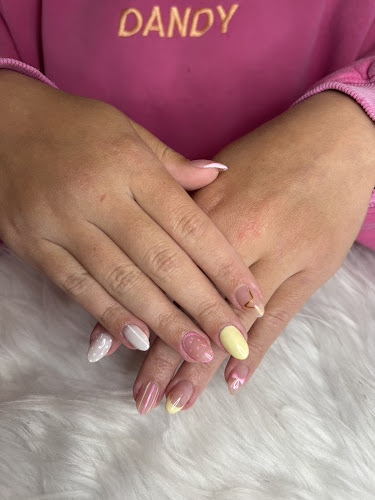 Broadway Nails Eyelash Extensions Microblading Etc interior view
