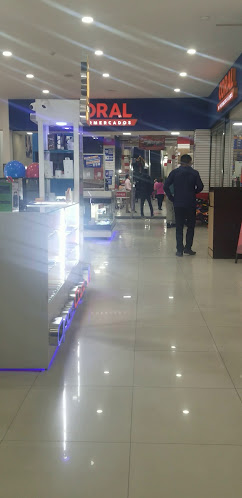 Centro Comercial Batán Shopping