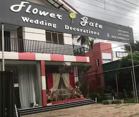 Flower Gate Wedding Decorations, Author: Sukumal Harischandra