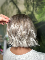 Photo n°25 de WONDER coiffure et beauté à Saint-Planchers (Salon de coiffure)