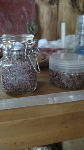 Herbally ours - Visual
