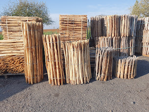 Photo n°3 de Bois Environnement Énergie à Vivonne (Magasin de bois de chauffage)