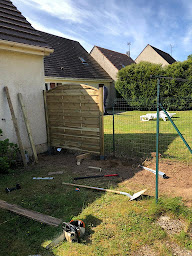 Photo n°6 de Michelet espace vert à Éragny-sur-Epte (Service d'élagage)