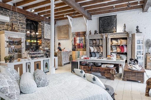 Design Zola Old Montreal