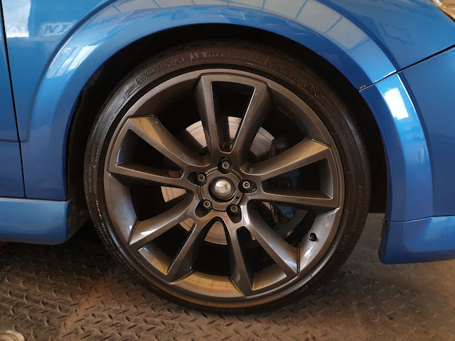 Opinii despre Gumer Opony în Jelenia Góra - Sklep z oponami i felgami