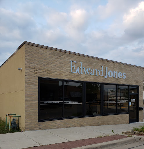 Edward Jones - Financial Advisor: Aaron Young - Thumbnail