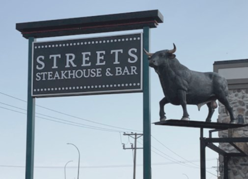 Streets Steakhouse & Bar