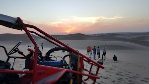 Huacachina Hostels & Tours Packages 4