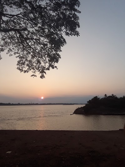 Photos of ສຳນັກງານປົກຄອງ ເມືອງຫີນບູນ
