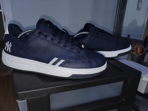 Kixopolis Sneaker Solutions - Thumbnail