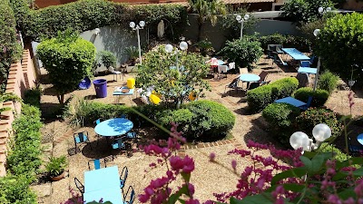 Photos of L'Eau Vive