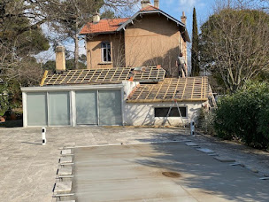 Photo n°2 de DOMENECH COUVERTURE | Couvreur Marseille à Marseille (Service d'entretien des gouttières)