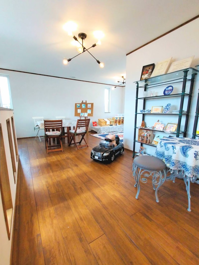 ＭＩＣＨＩ’Ｓ ＳＵＰＰＯＲＴＳ株式会社