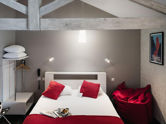 Urban Style Hôtel les Fleurines by null