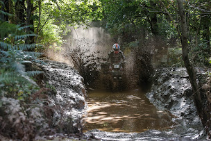 Photo n°27 de POLARIS CAMP à Reygade (Centre de sports d'aventure)