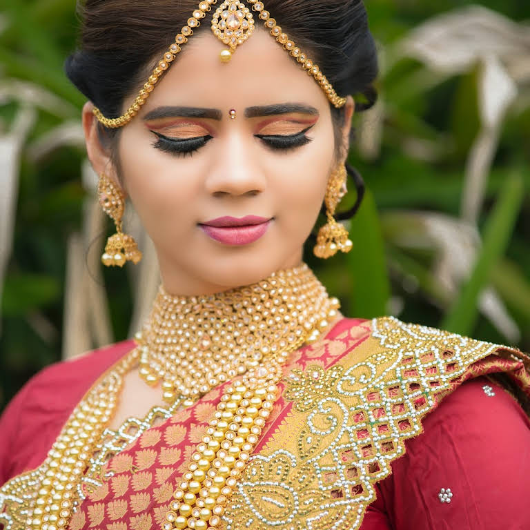 Bridal Makeup Studio - Delhi NCR - Make-Up Artist in New Ashok Nagar