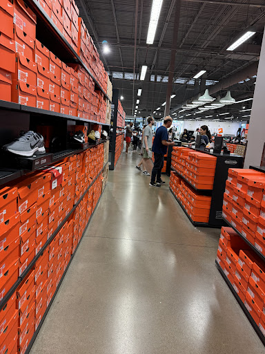 Nike Factory Store - Vaughan Mills - Thumbnail
