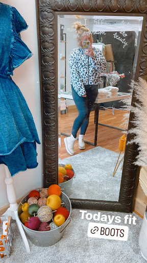 Megan's Pieces {MegPie Boutique} - Thumbnail