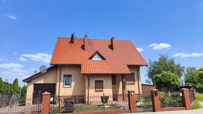 Renozon - mycie i malowanie dachów - Usługa sprzątania