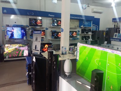 electronics-store