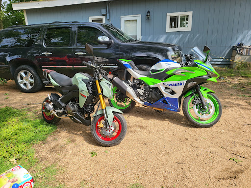 Ely's Kawasaki - Thumbnail