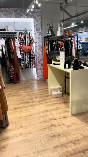 Αξιολογήσεις για το EMPOLI OUTLET στην Περιστέρι - Εμπορικό πολυκατάστημα