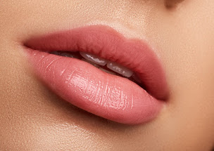 Photo n°18 de Brow room Artist academy à La Rochelle (Clinique de maquillage permanent)