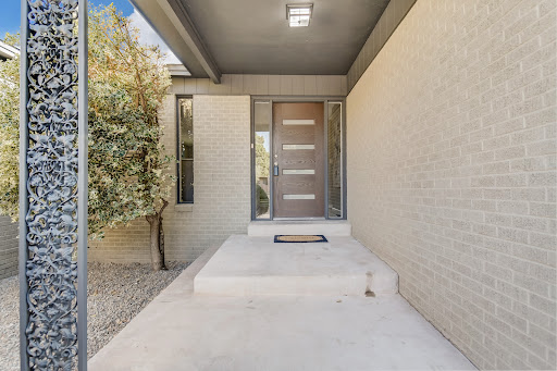 Tara Diaz - Realtor - Hardern and Associates - Thumbnail