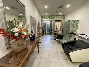 Photo n°2 de ART POSITIF COIFFURE & ESTHÉTIQUE à Marseille (Salon de manucure)