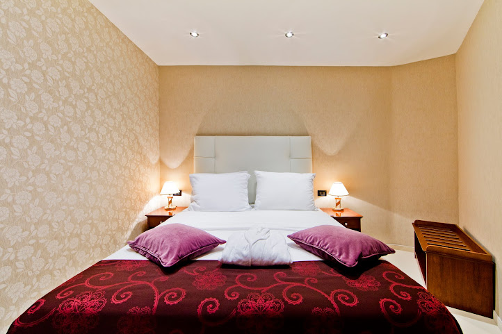 Hotel Dubrovnik by null