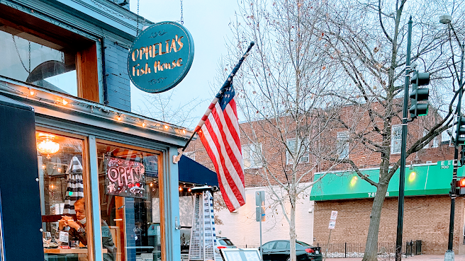 Ophelia’s Fish House by null