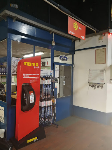 Autotecnica 95 Officina Gommista Parcheggio - Thumbnail