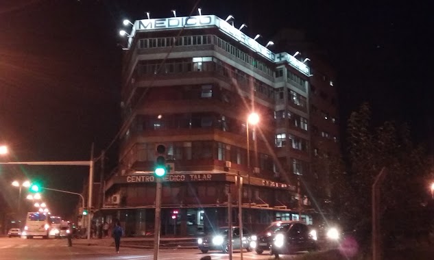 Centro Médico Talar, Author: Leonardo Gabet