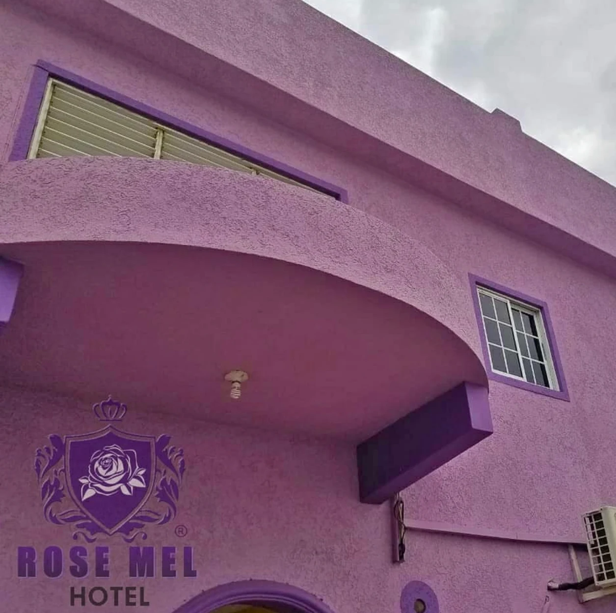 Geegos Place / Rose Mel Hotel