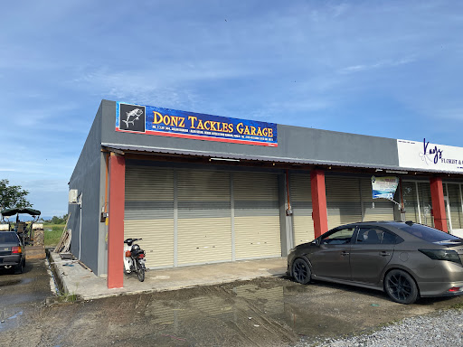 Donz Tackles Garage