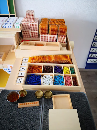 Heures d'ouverture de École maternelle Montessori La Tour Rose bilingue