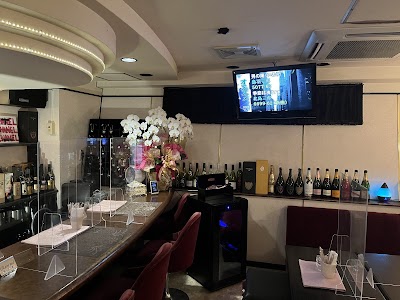 Members望月(会員制カラオケラウンジ)